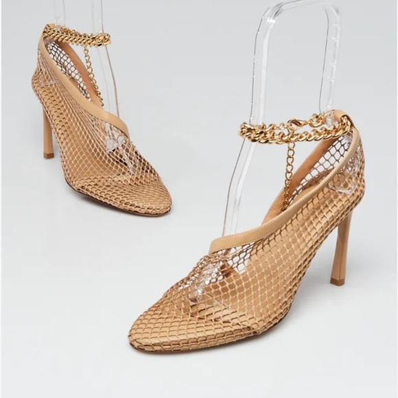 Bottega Veneta Shoes - Bottega Veneta Mesh Chain Details Pumps